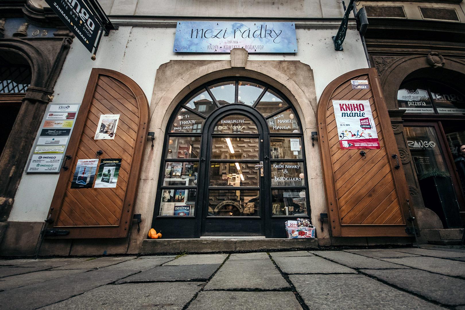 Knihkupectví Mezi řádky